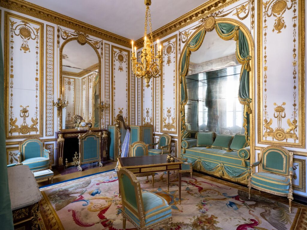 As principais salas do Palácio de Versalhes: apartamentos da Rainha - Fonte: Château de Versailles