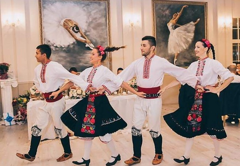 Dança búlgara_Lingua Viva Bulgaria