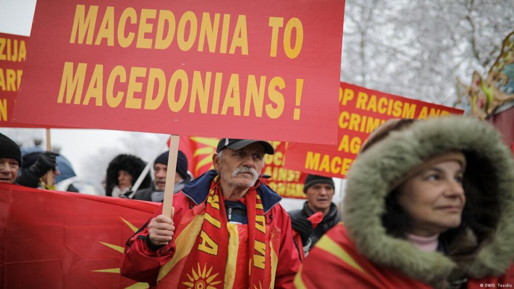 A legitimidade do povo Macedônio - DW