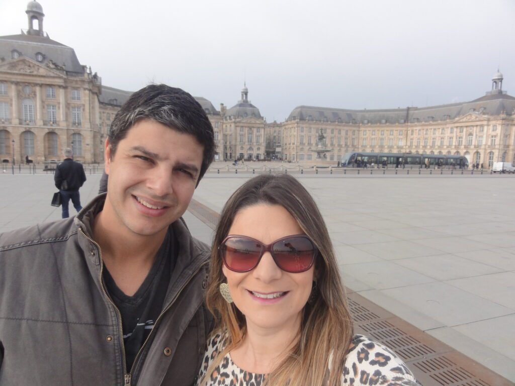 Passeios pela linda cidade de Bordeaux