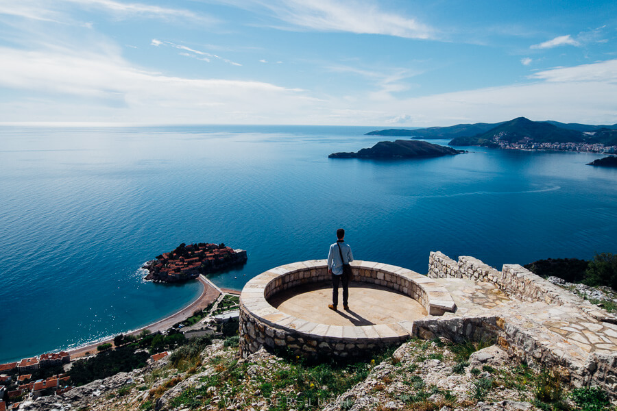 Mirante para Sveti Stefan - Fonte: Wander Lush