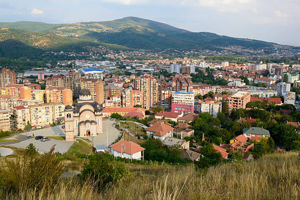 A cidade de Mitrovica no Kosovo - Fonte: iStock