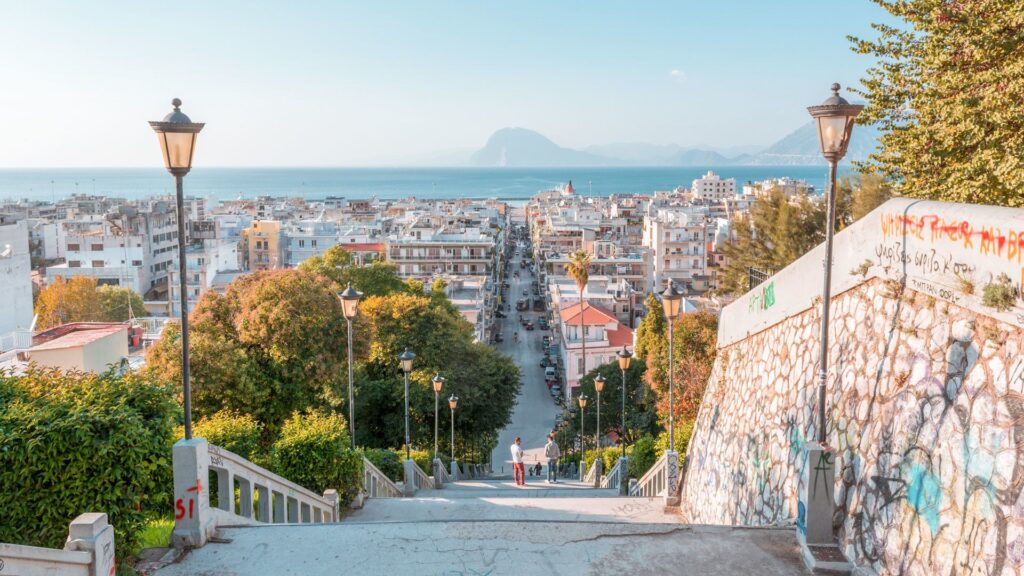 Patras na Grécia Ocidental - Fonte: Insights Greece