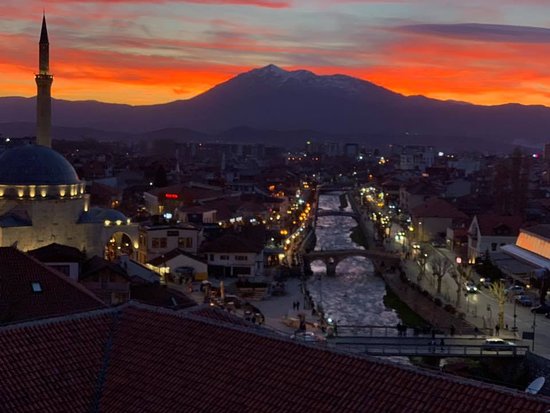 Noite em Prizren, no Kosovo - Tripadvisor
