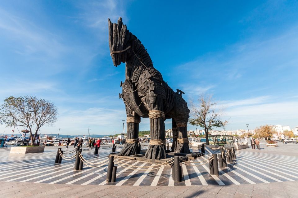 Cavalo de Tróia em Çanakkale - GetYourGuide