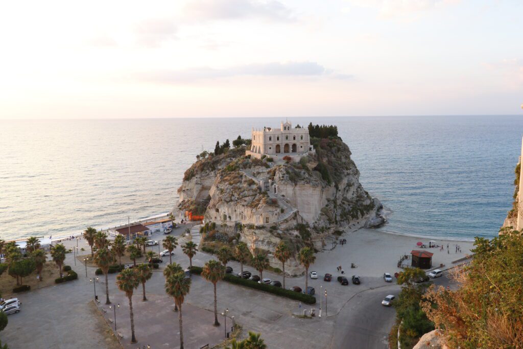 Tropea é simplesmente de perder o fôlego - Talita e Ted