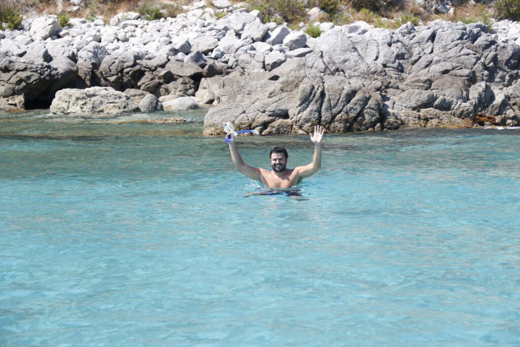 Snorkel em Cappo Vaticano - Talita e Ted