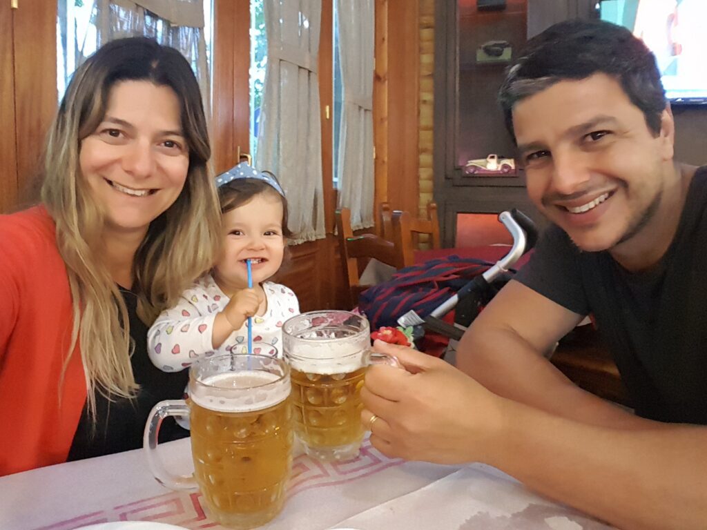 Um brinde direto de Tirana, a capital desse incrível país chamado Albânia!