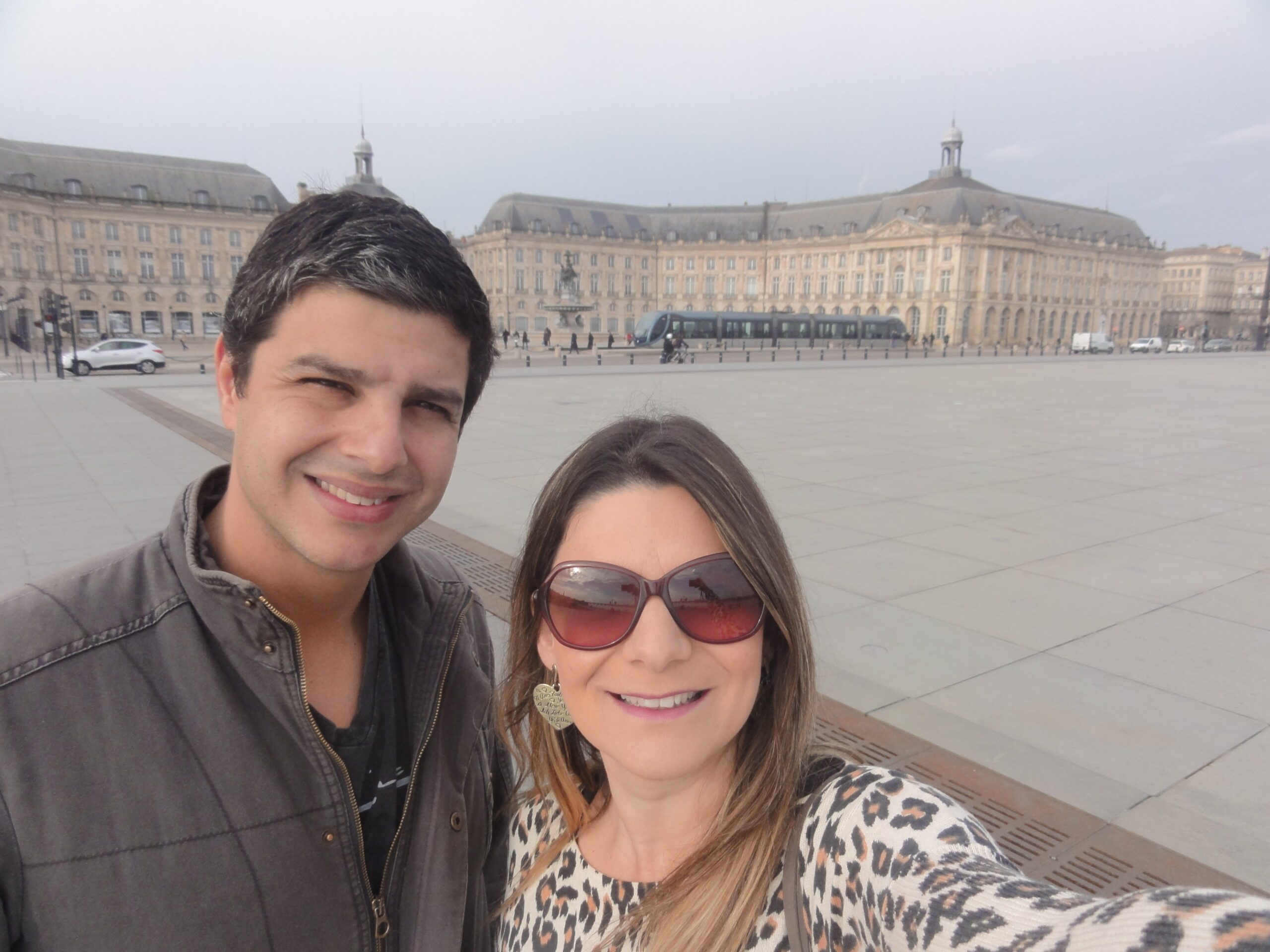 Todo o charme e o glamour da atmosfera francesa em Bordeaux, um dos berços dos vinhos franceses!