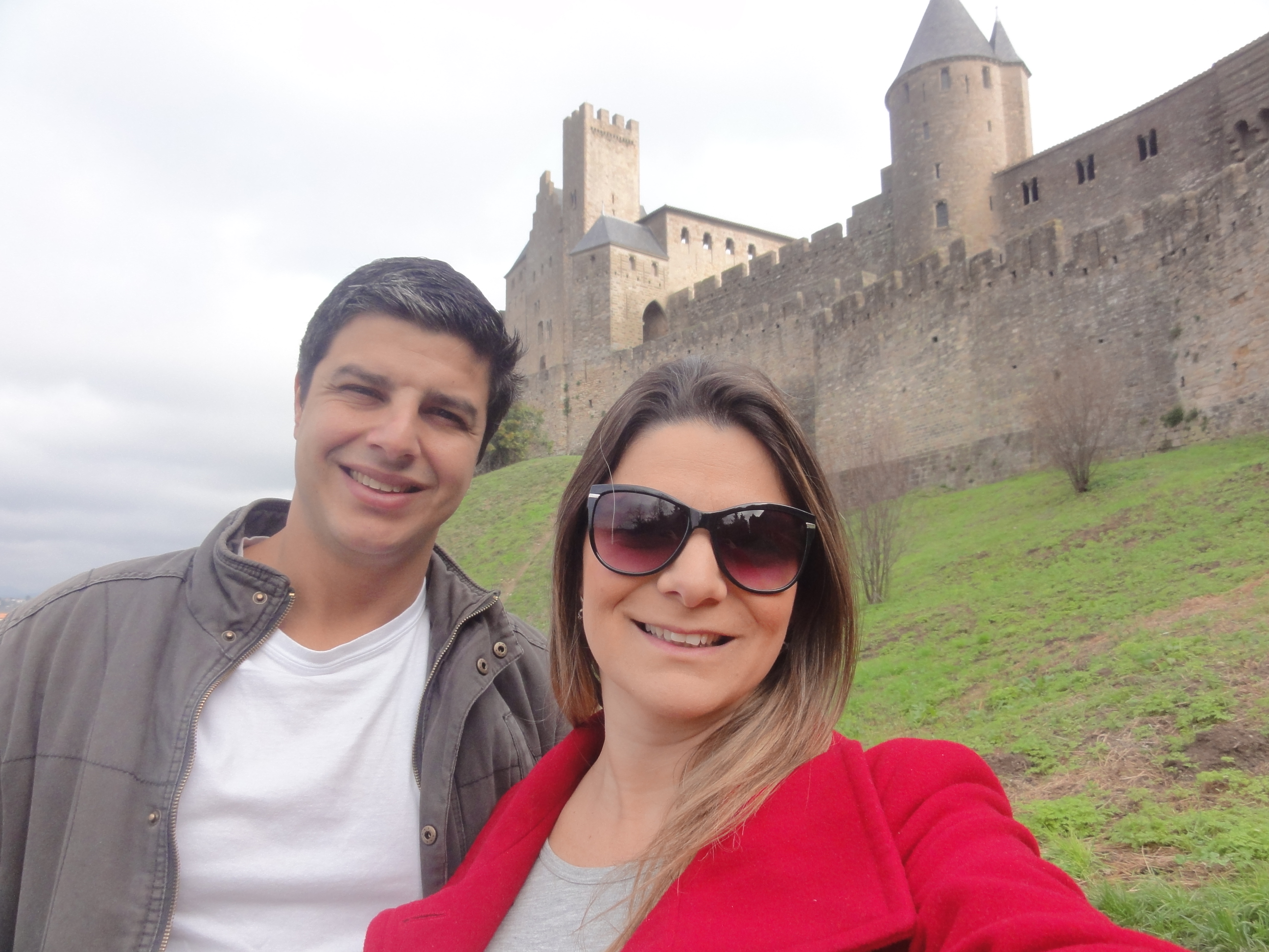 Todo o charme e o glamour da atmosfera francesa em Carcassonne, no sul da França.