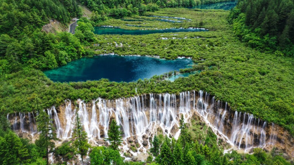 Jiuzhaigou Valley National Park - CGTN