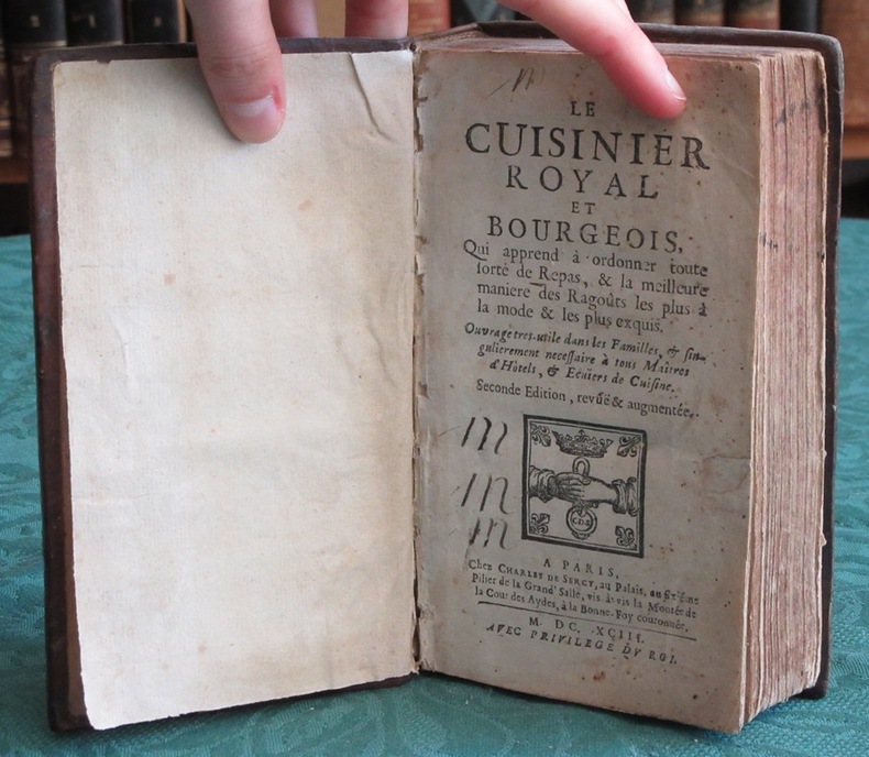 Livro de receitas Le Cuisinier Royal et Bourgeois - Livre Rare Book