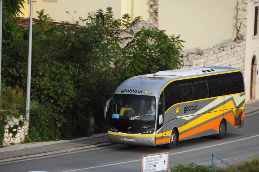 Onibus da empresa Globtour na Bosnia - Vecernji list BiH
