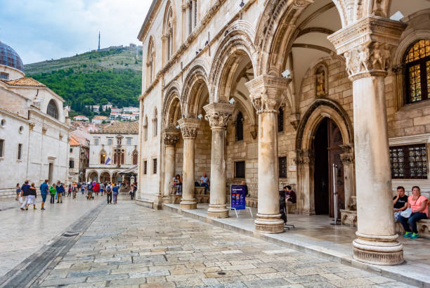 Rector's Palace em Dubrovnik - iStock