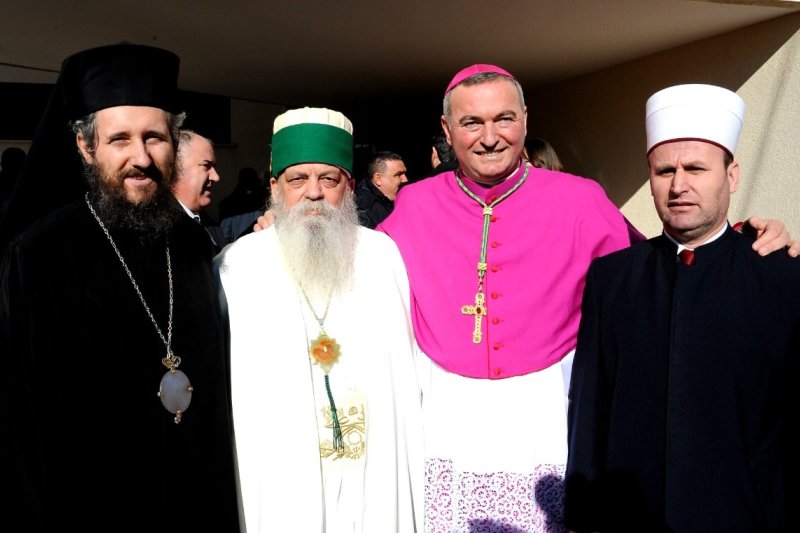 Religião na Albânia - Albanian Daily News