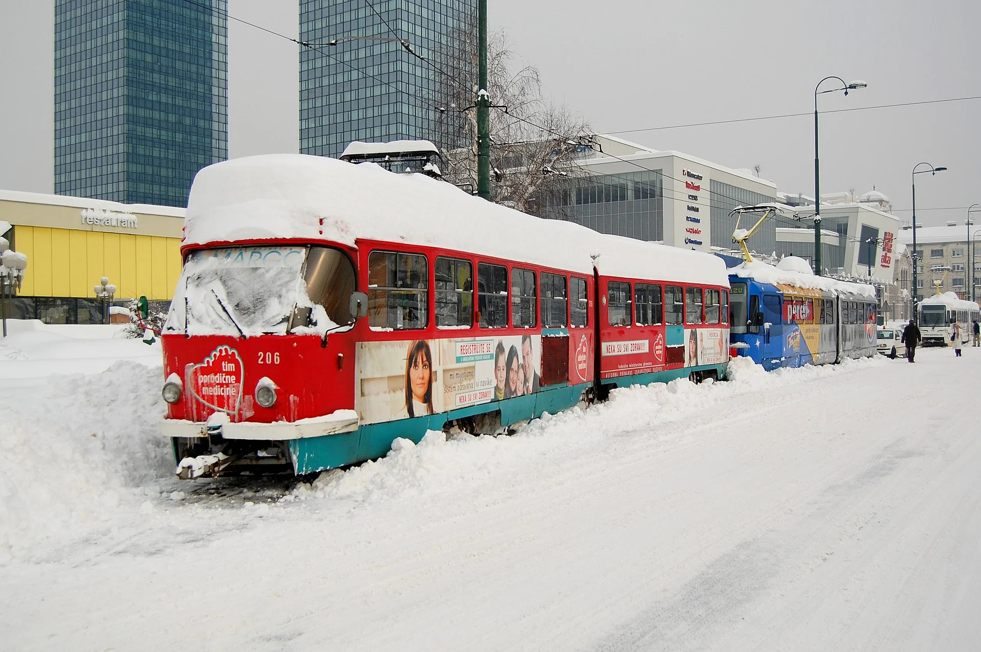 Trem de Sarajevo coberto de neve - Sarajevo City Card