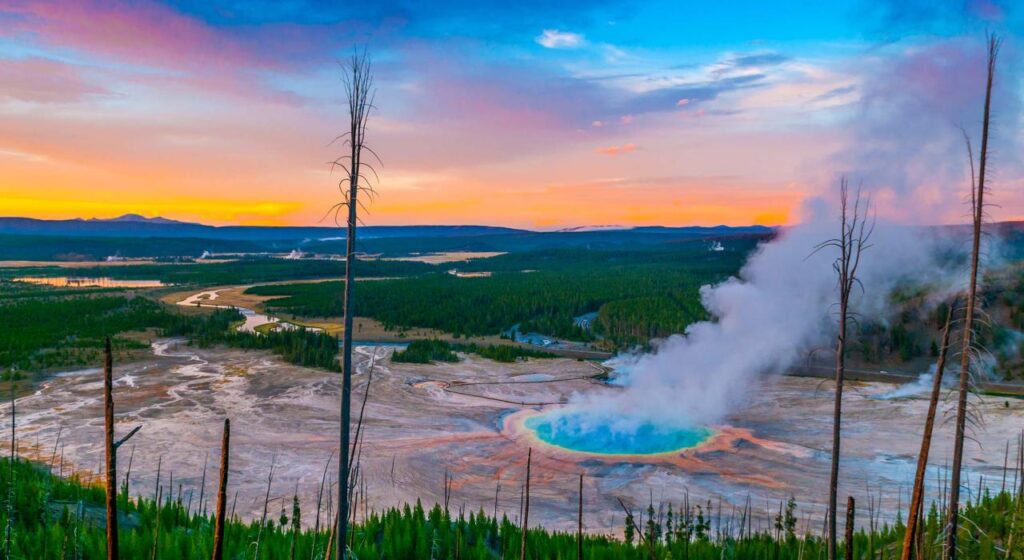 Yellowstone - Visit the USA
