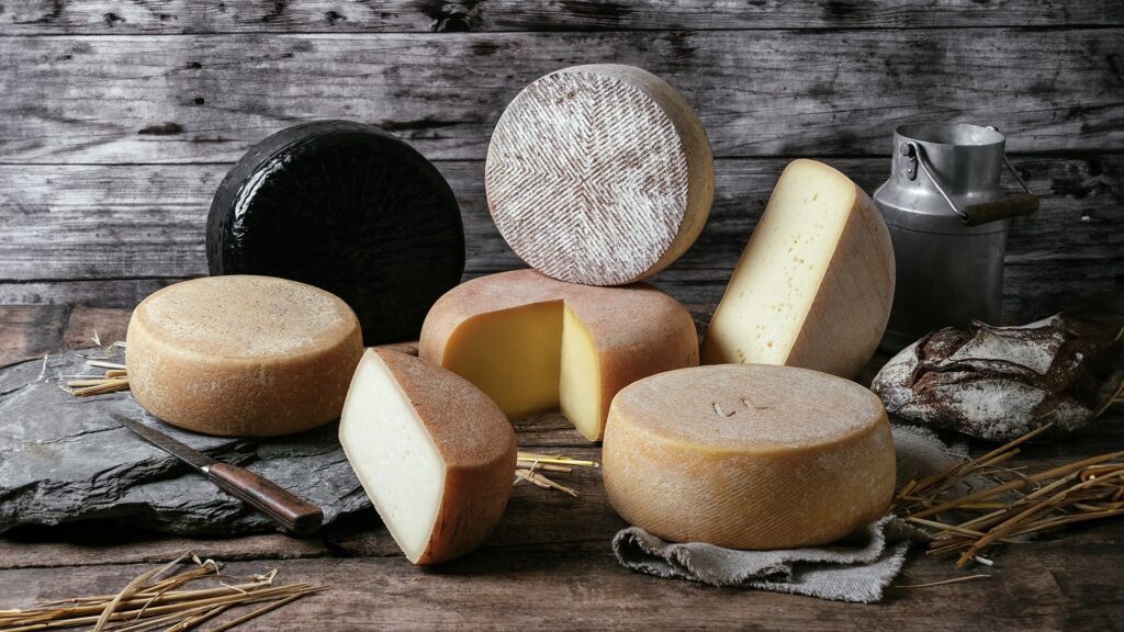 Tommes des Pyrennes - Toulouse Gourmet Tours