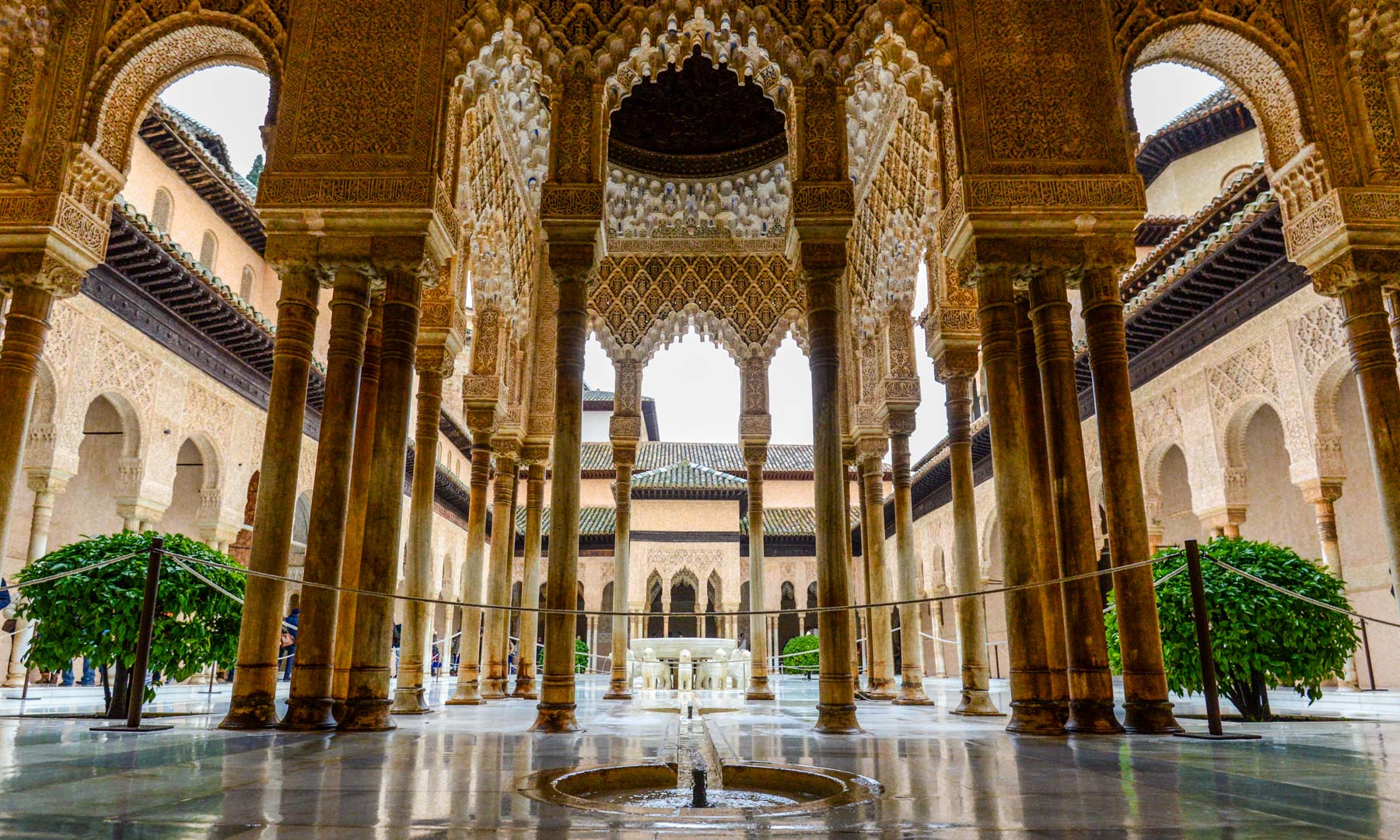 A linda Alhambra em Granada - Wandering Wheatleys