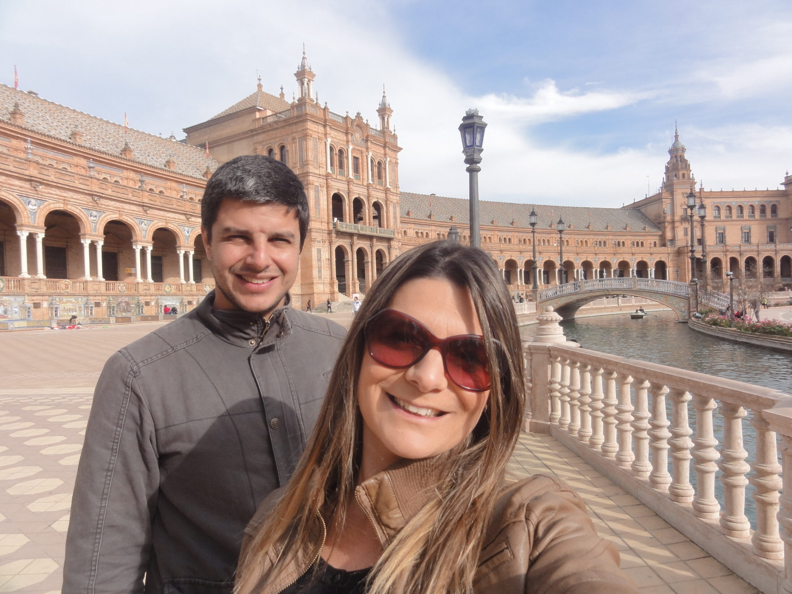 Uma das praças mais lindas do planeta: a linda Plaza de España em Sevilha