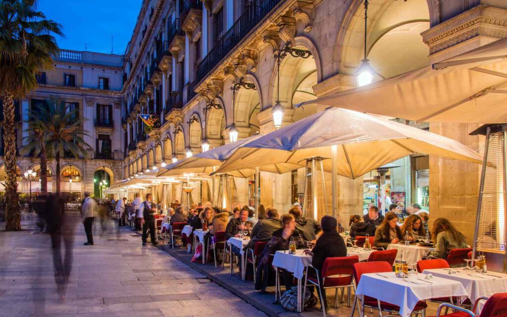 Horário das refeições na Espanha - Travel + Leisure