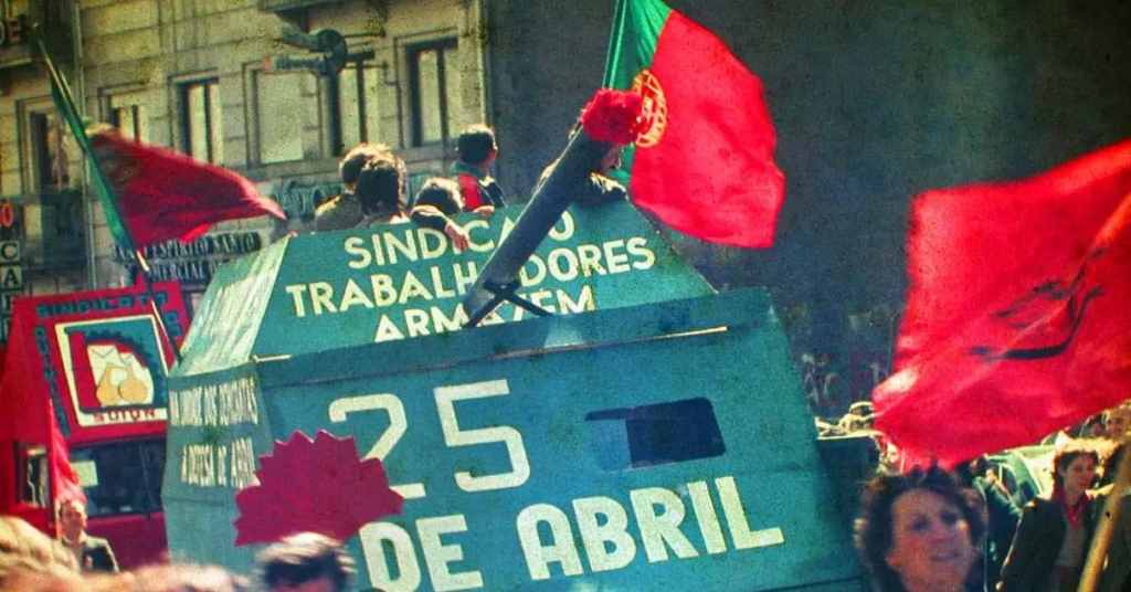 Revolução dos Cravos em Portugal - Terra