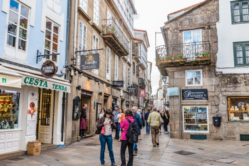 Cidade antiga Santiago de Compostela - Iberian Escapes