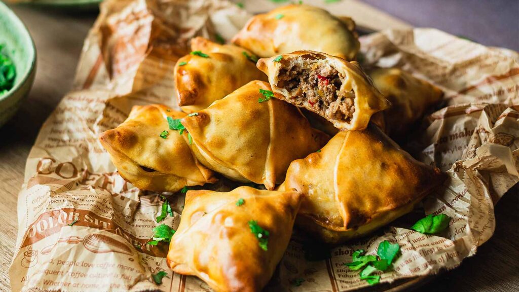 Chamuças de carne Portugal - Continente Feed - Continente Online