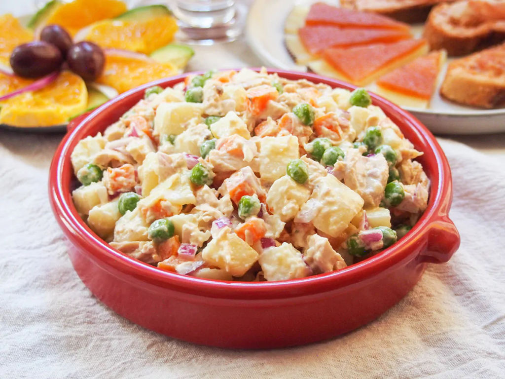 Ensaladilla rusa Espanha - Caroline's Cooking
