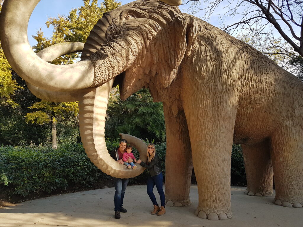 Família curtindo o Parque de la Ciutadella em Barcelona