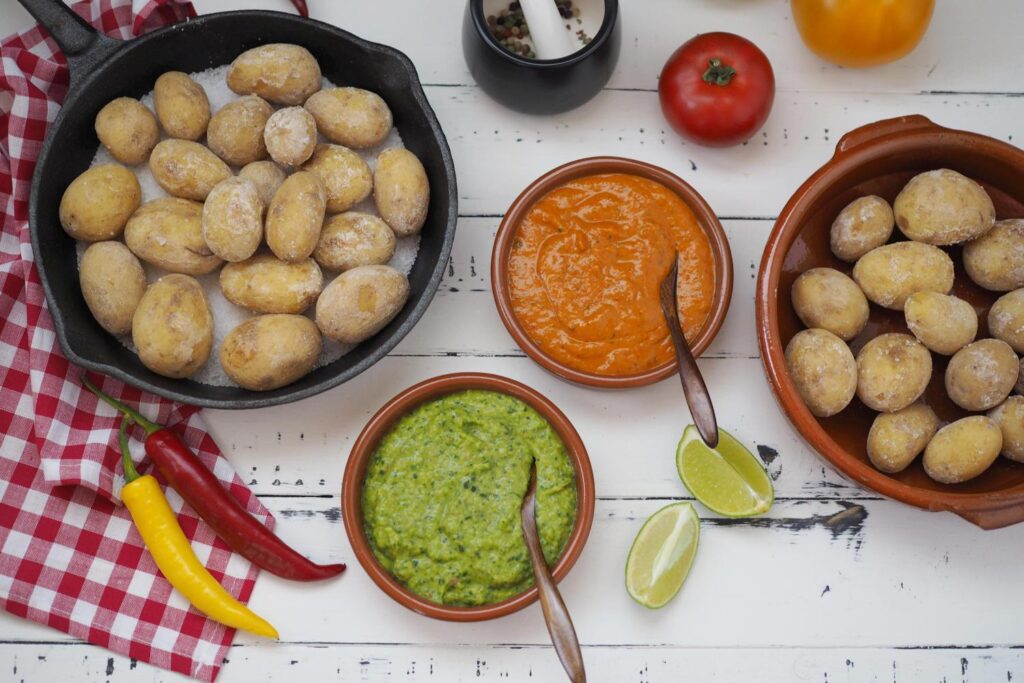 Papas Arrugadas con Mojo Tapas espanholas - Wiewowasistgut