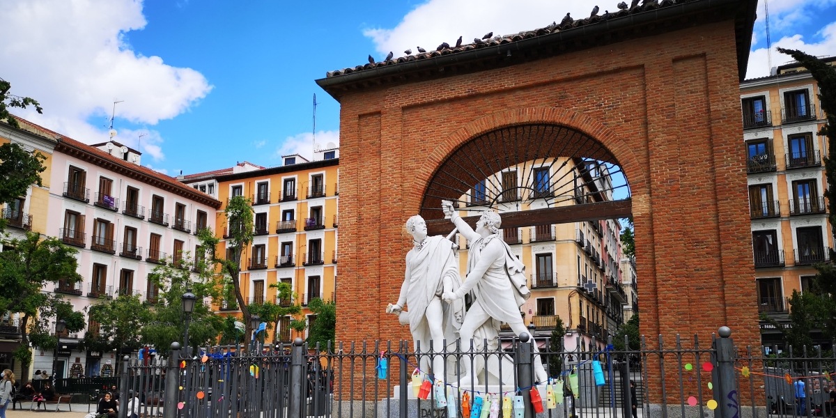 Plaza 2 de Mayo em Malasaña - Vida de Madrid
