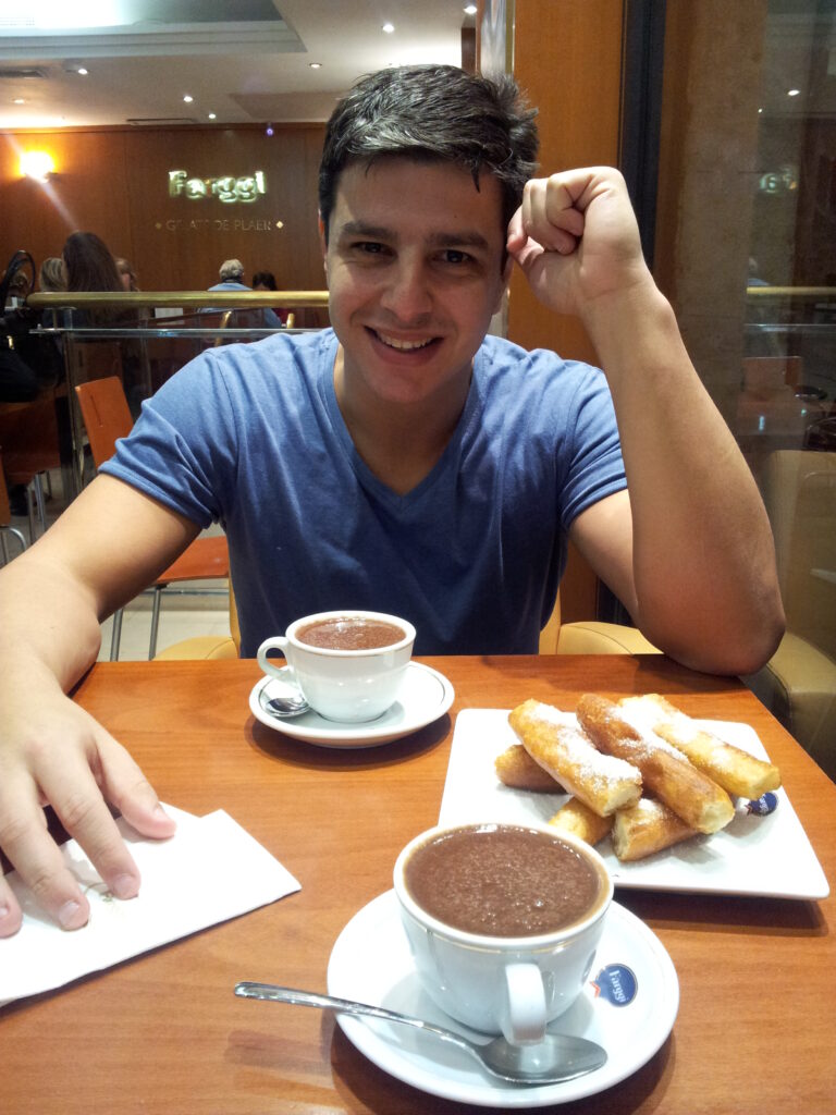 Provando as porras com chocolate em Barcelona