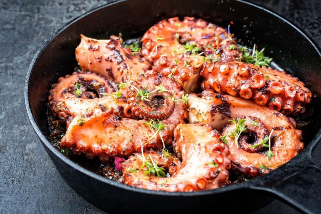 Pulpo a la galega Tapas espanholas - Seafood Friday