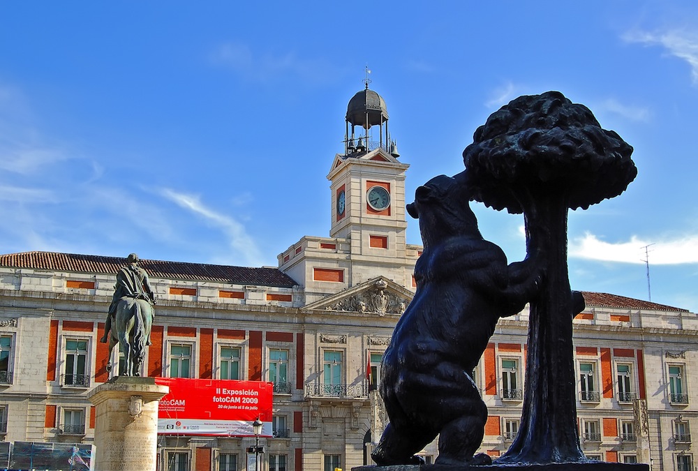 Urso da Plaza Puerta del Sol em Madrid - Unitur Agências de Viagem e Turismo