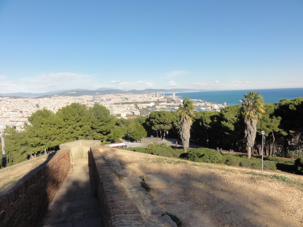 Vista de Barcelona do Castelo de Montjuic - Magu Mathias