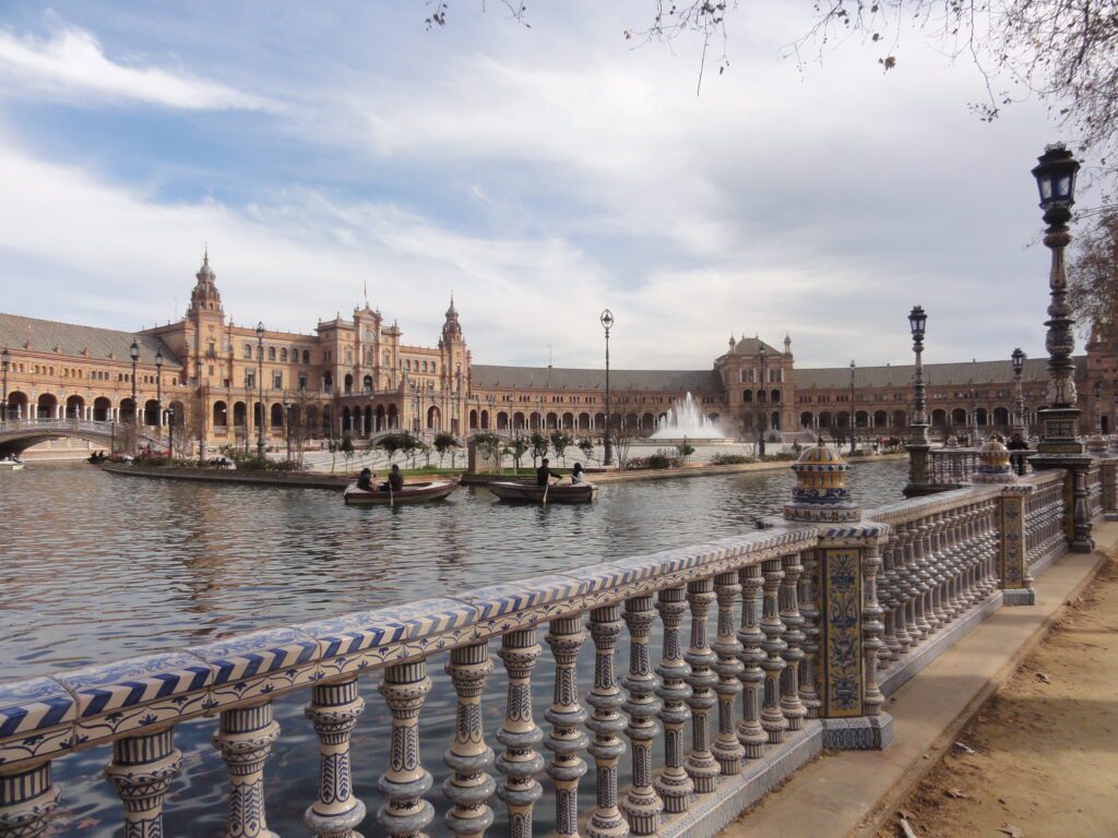 Tem coisa mais maravilhosa que andar de barco nessa praça? - Magu Mathias