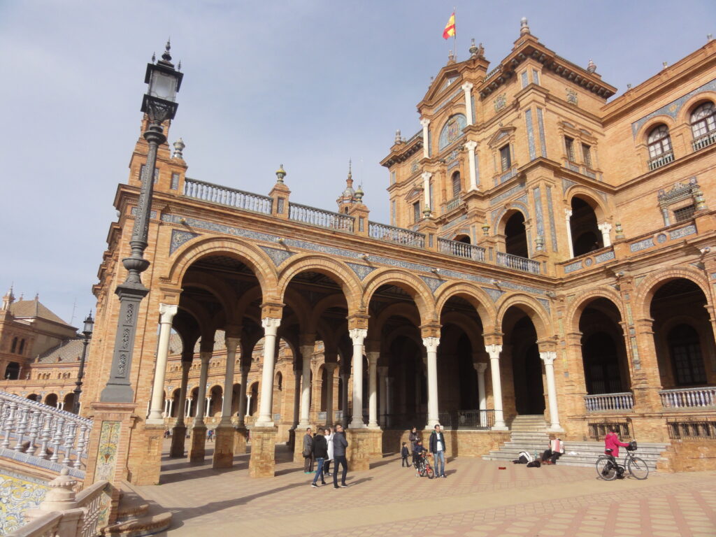 Não tem ângulo ruim na Plaza de España - Magu Mathias