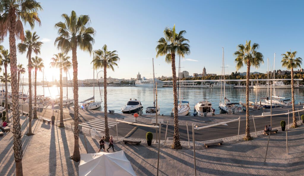 Calçadão de Málaga e Muelle Uno - Malaga Cruise Port