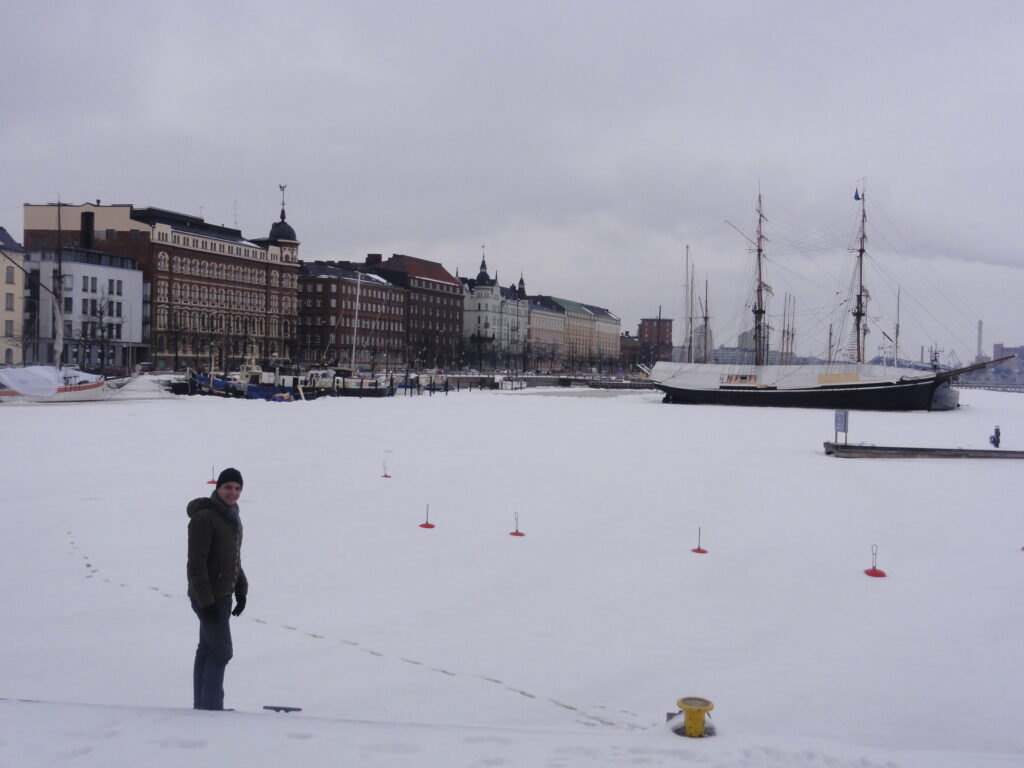 Explorando Helsinque, a capital da Finlândia, em pleno inverno - Magu Mathias
