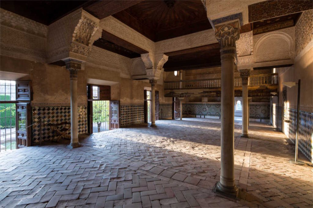 O Mexuar da Alhambra de Granada - Patronato de la Alhambra