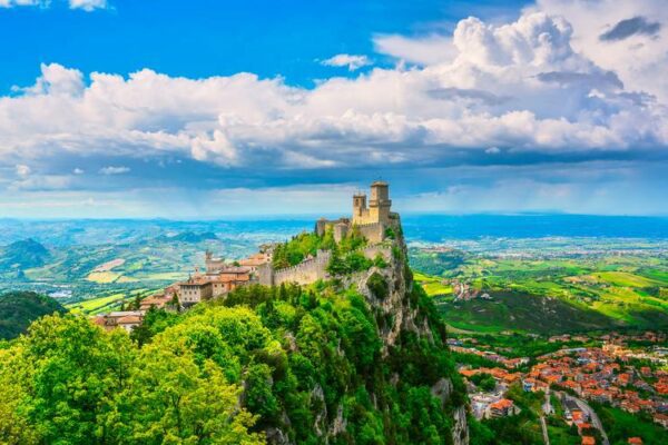 Onde fica San Marino - Vizam.az