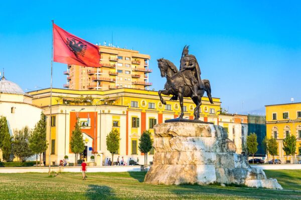 Atrações de Tirana Albania - elActual