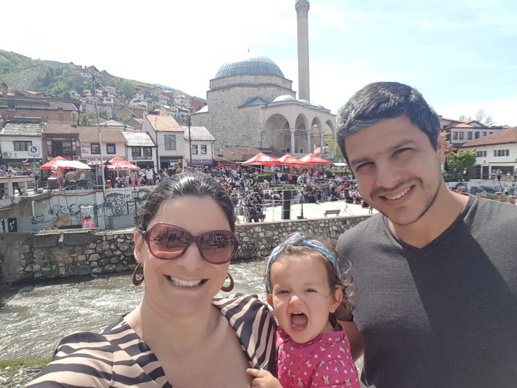 Família curtindo as atrações de Prizren (e se apaixonando pelo Kosovo) - Magu Mathias