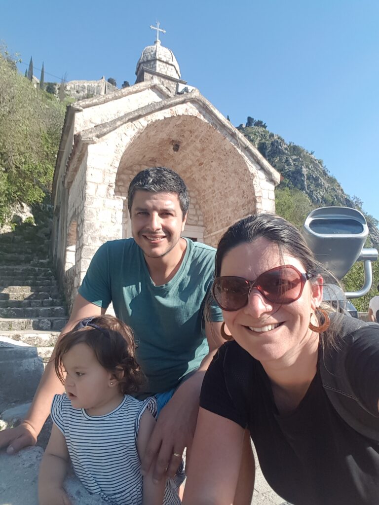 Igreja de Nossa Senhora da Saúde na subida para a Fortaleza de Kotor - Magu Mathias