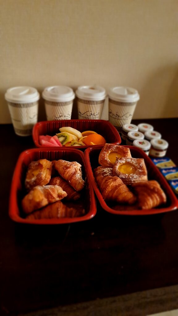 Lanche no Qatar em pleno Ramadan - Magu Mathias