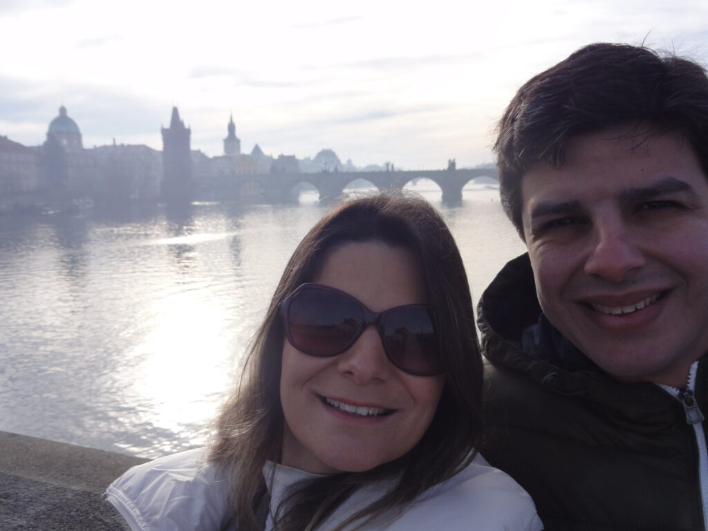 Curtindo as atrações de Praga - Magu Mathias