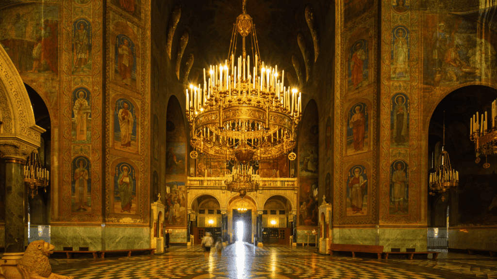 Interior da Catedral Alexander Nevsky em Sófia Bulgária - Expedia