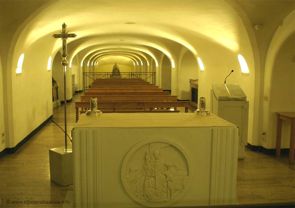 Cripta dos papas na Basílica de São Pedro - St Peter's Basilica Info