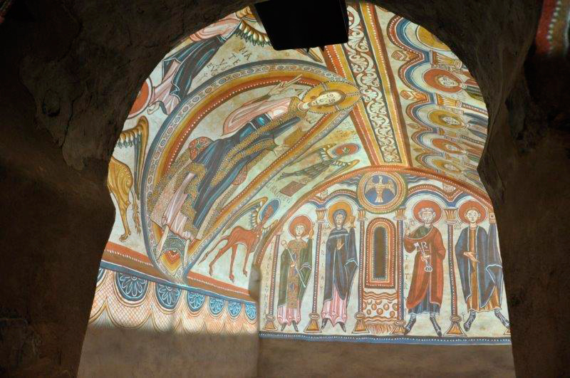 Interior da Igreja de Santa Coloma - Digital AV Magazine